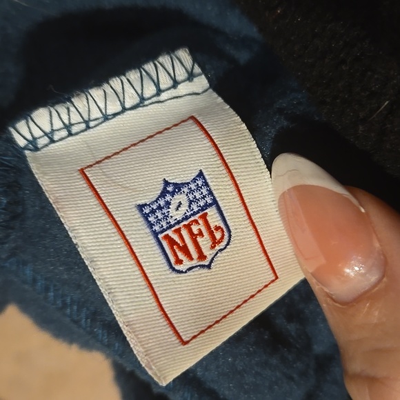 Philadelphia Eagles Unisex Fleece Beanie - Picture 5 of 6